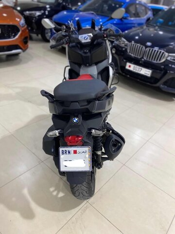 2021 بي إم دبليو 4 Series