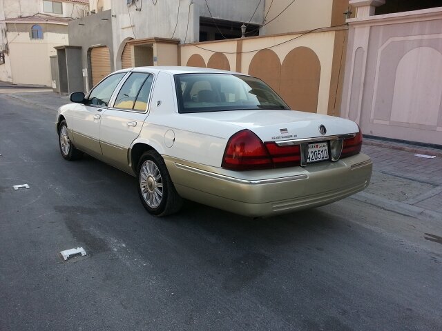 2005 فورد جراند ماركيز