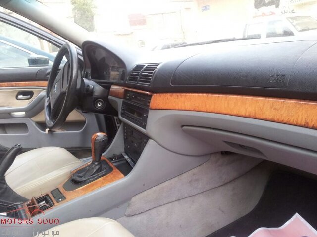 1999 BMW 528