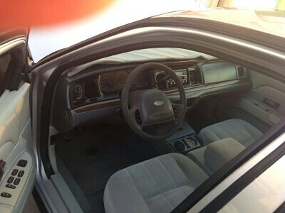 2004 Ford Crown Victoria