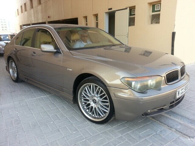 2002 بي إم دبليو 745