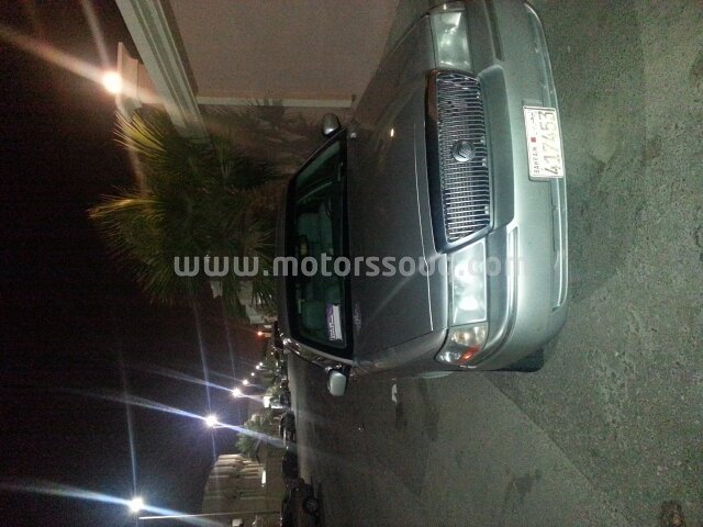 2005 فورد أخرى
