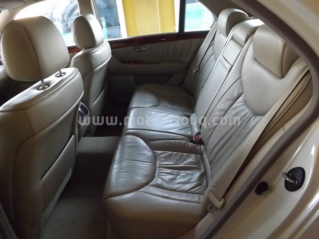 2001 لكزس إل إس