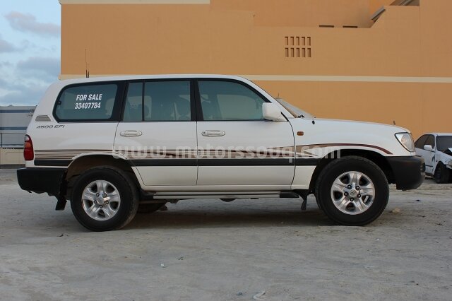 2000 Toyota Land Cruiser