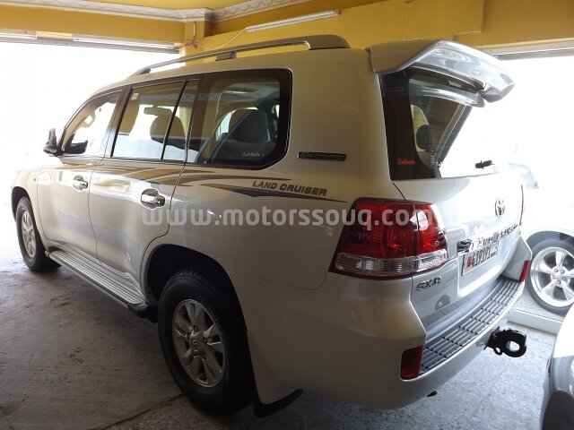 2011 Toyota Land Cruiser