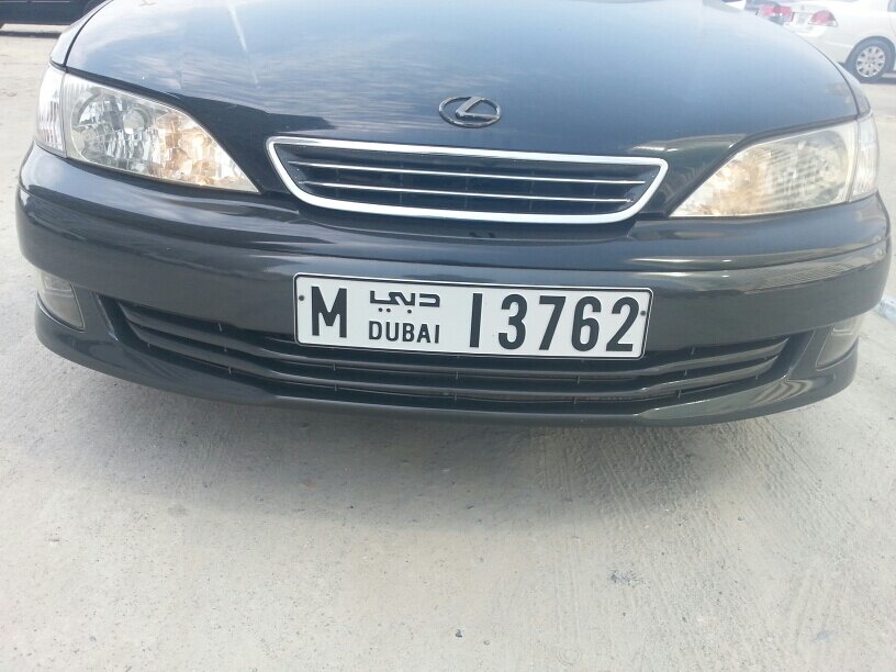 2001 لكزس إي إس
