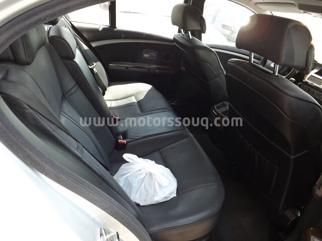2001 BMW 745