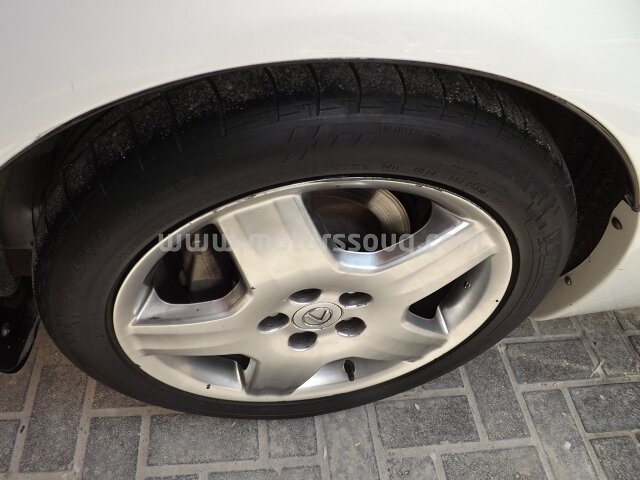 2004 Lexus LS