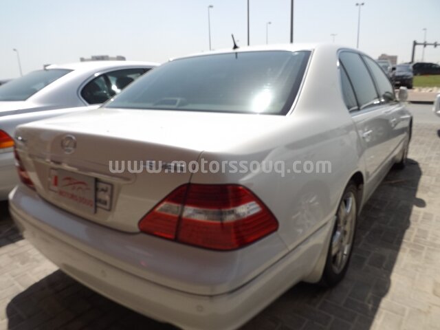 2004 Lexus LS