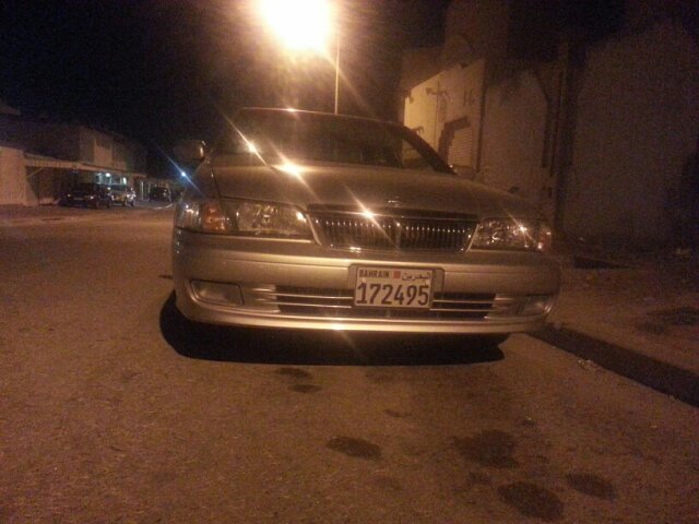 2000 نيسان صني