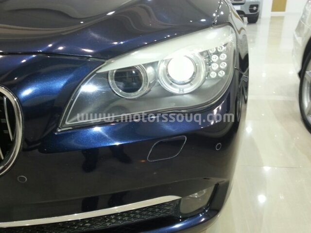2010 بي إم دبليو 740
