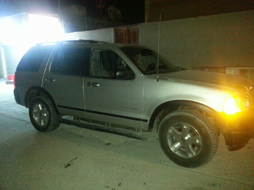 2004 Ford Explorer
