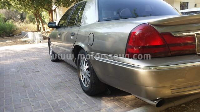 2003 Ford Grand Marquis