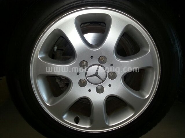 2004 Mercedes-Benz CLK
