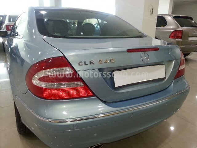 2004 Mercedes-Benz CLK