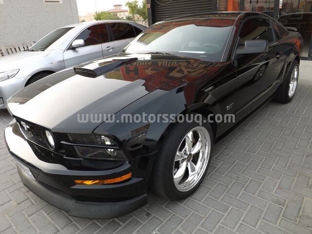 2005 فورد موستانج
