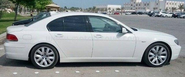 2005 بي إم دبليو 750