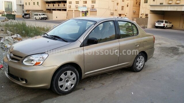 2004 تويوتا يارس