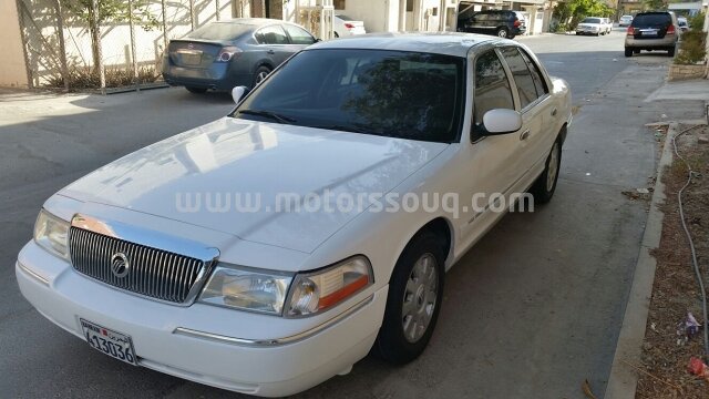 2005 فورد جراند ماركيز