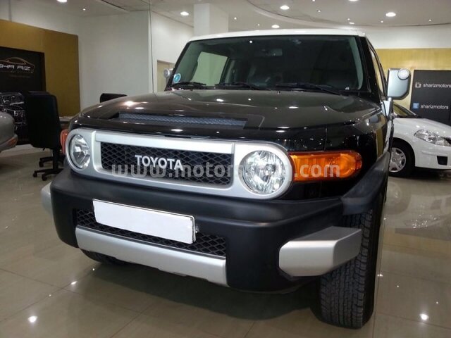 2012 Toyota FJ
