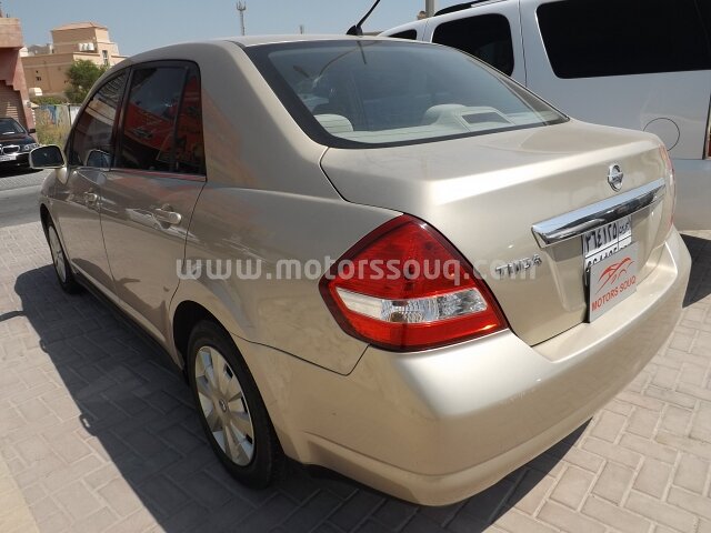 2010 Nissan Tiida
