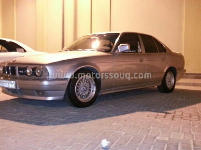 1990 بي إم دبليو 525