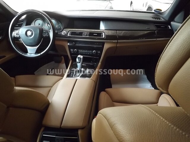 2009 BMW 740