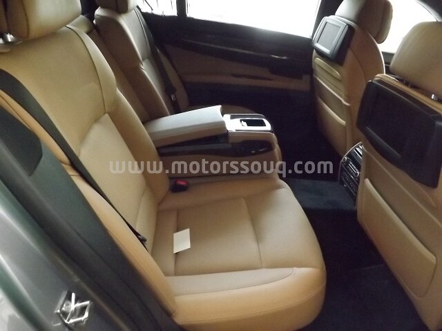 2009 BMW 740