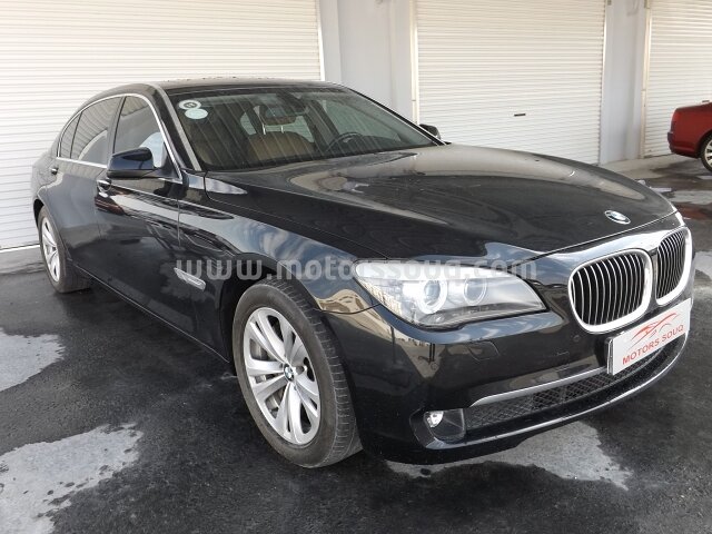2012 BMW 730