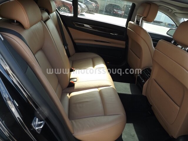 2012 BMW 730