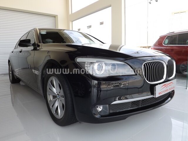 2012 BMW 730