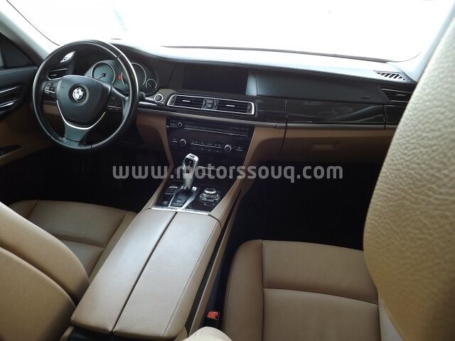 2012 BMW 730