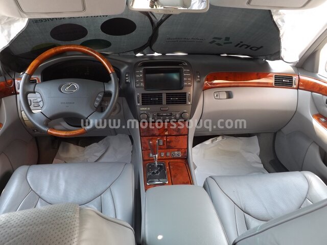 2005 Lexus LS