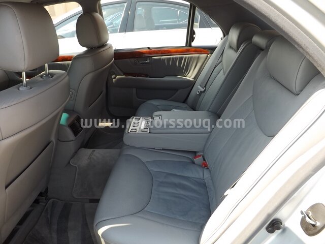 2005 Lexus LS