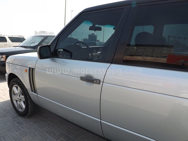 2003 لاند روفر أخرى