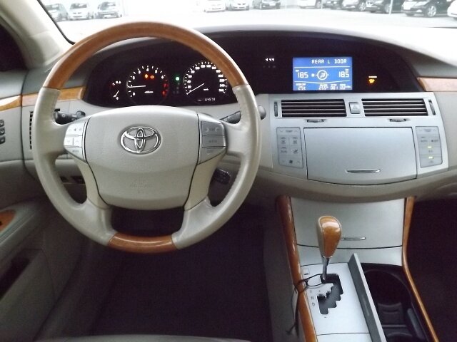 2005 Toyota Avalon