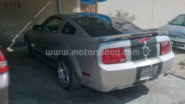 2005 فورد موستانج