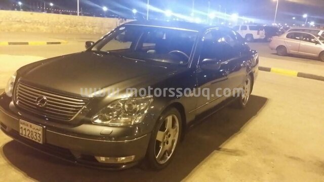 2004 لكزس أخرى