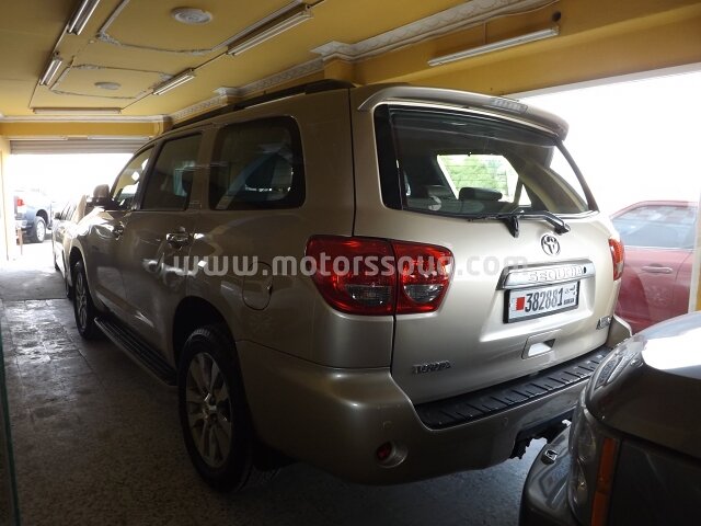 2010 Toyota Sequoia