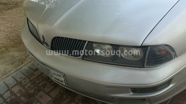 2003 Mitsubishi Magna