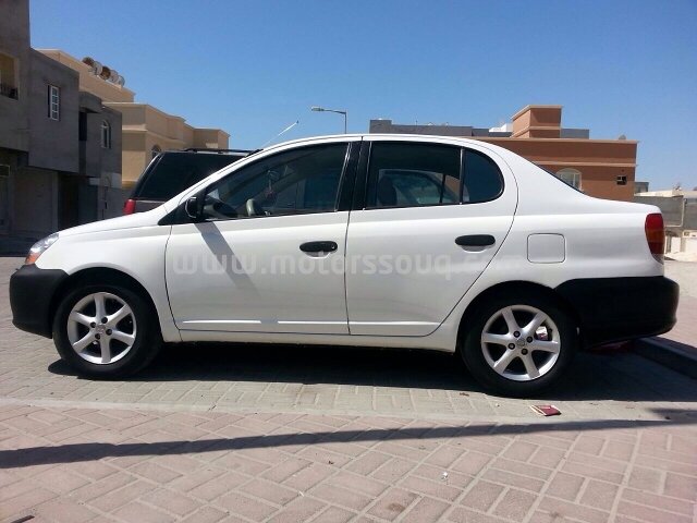 2004 تويوتا إيكو
