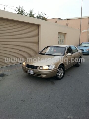 2000 تويوتا كامري