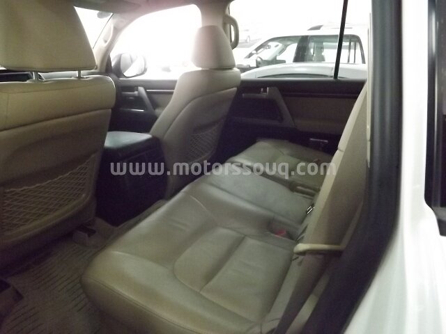 2011 Toyota Land Cruiser