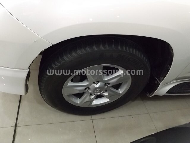2011 Toyota Land Cruiser