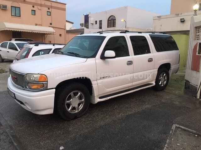 2004 GMC Denali