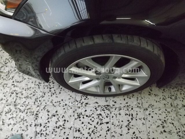 2012 لكزس آي إس