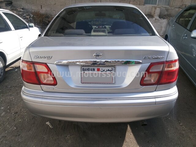 2001 نيسان صني