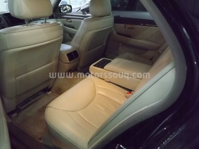 2002 Lexus LS