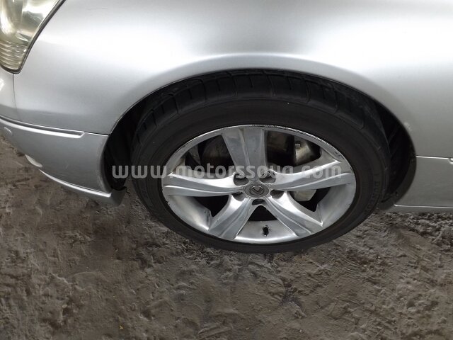 2001 Lexus LS