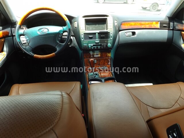 2004 Lexus LS